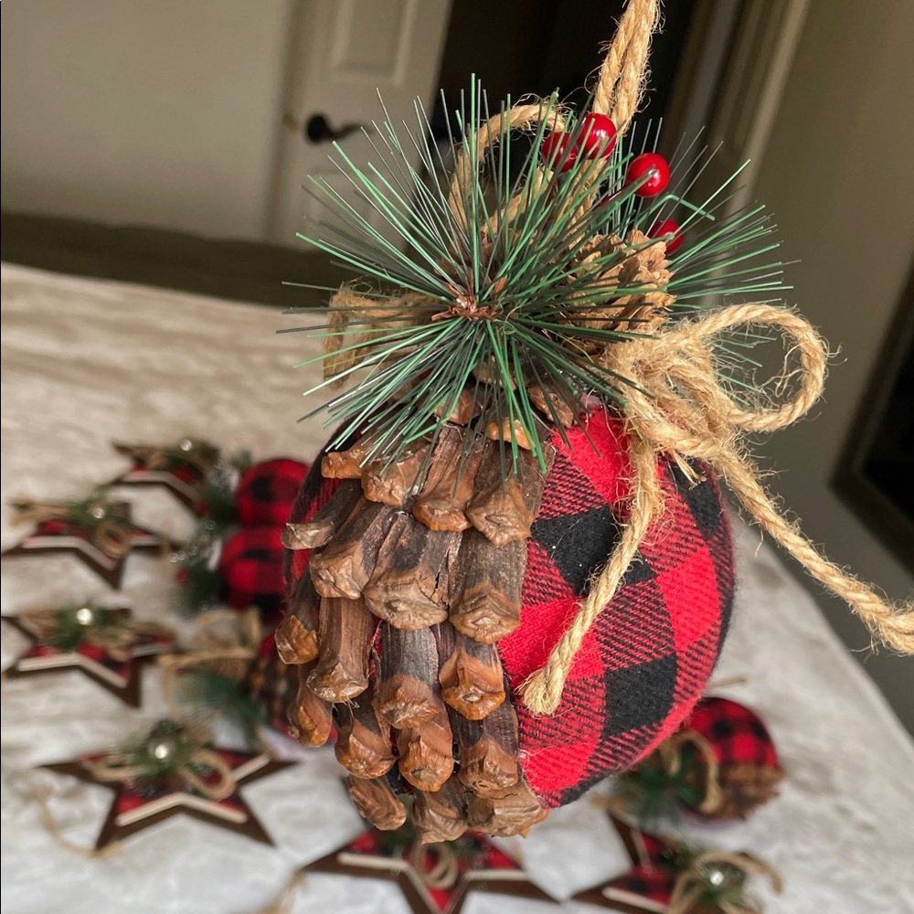 Plaid Star Holiday Ornament